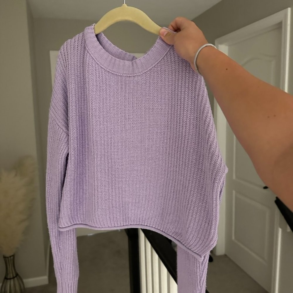 Cropped purple sweater